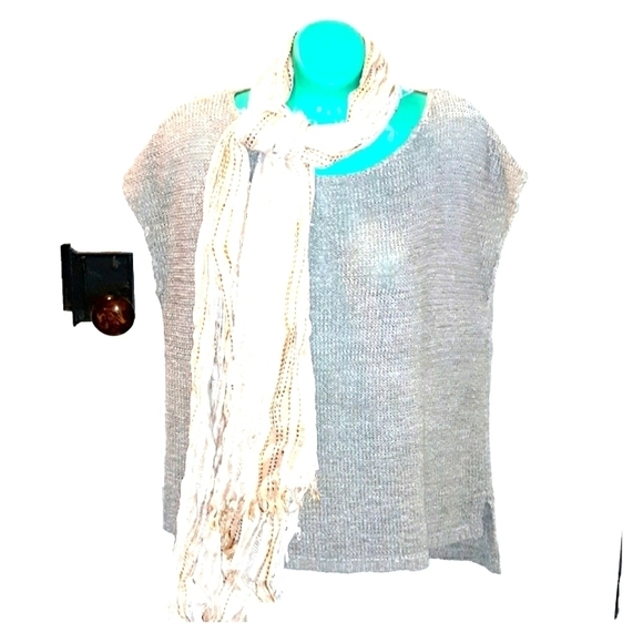 Loft sweater small and collection eighteen scarf - Picture 1 of 4